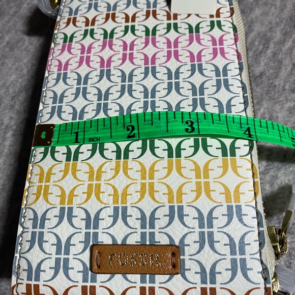 Fossil neutral multi colored crossbody Sofia phone bag - Picture 6 of 12